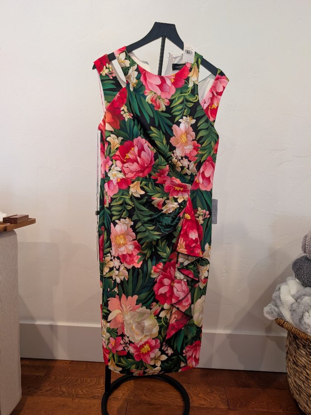 Tadashi Shoji Floral Ruffle Dress • Size L